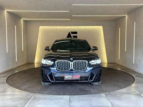 BMW-X4-2022