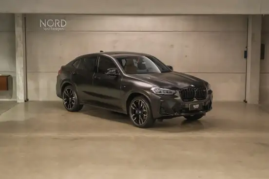 BMW-X4-2022
