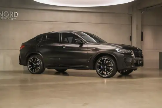 BMW-X4-2022