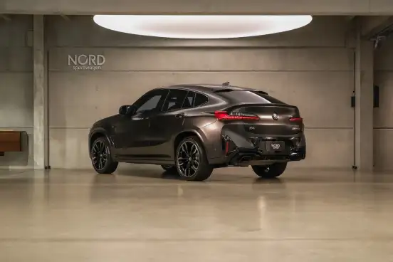BMW-X4-2022