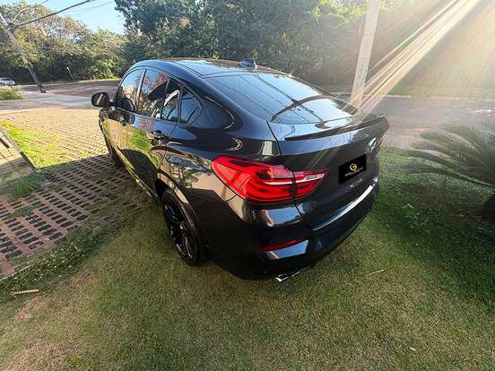 BMW-X4-2017