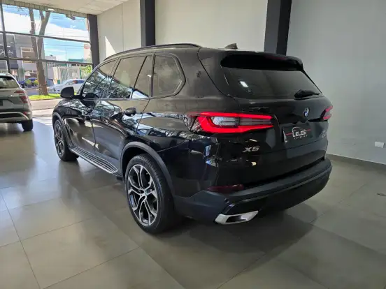 BMW-X5-2018