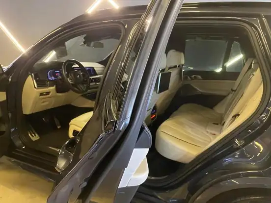 BMW-X5-2018