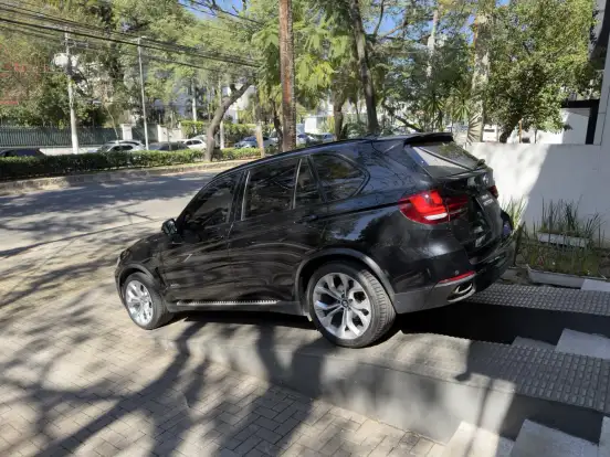 BMW-X5-2017