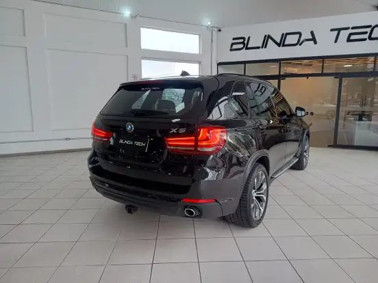 BMW-X5-2015