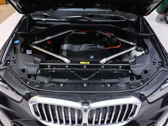 BMW-X5-3.0 I6 TURBO HÍBRIDO XDRIVE50E M SPORT AUTOMÁTICO BMW-X5-2025