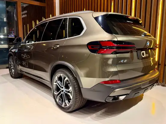 BMW-X5-3.0 I6 TURBO HÍBRIDO XDRIVE50E X-LINE AUTOMÁTICO BMW-X5-2024