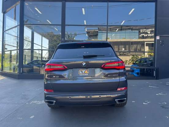 BMW-X5-2019