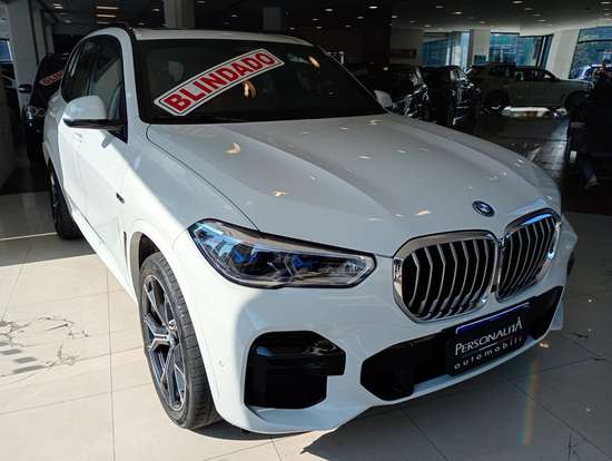 BMW-X5-2021