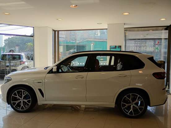 BMW-X5-3.0 I6 TURBO HÍBRIDO XDRIVE45E M SPORT AUTOMÁTICO BMW-X5-2021
