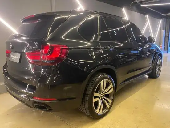 BMW-X5-4.4 4X4 50I EXPERIENCE V8 32V GASOLINA 4P AUTOMÁTICO BMW-X5-2013