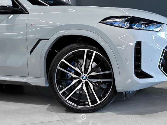 BMW-X6-3.0 TWINPOWER GASOLINA XDRIVE40I M SPORT AUTOMÁTICO BMW-X6-2024