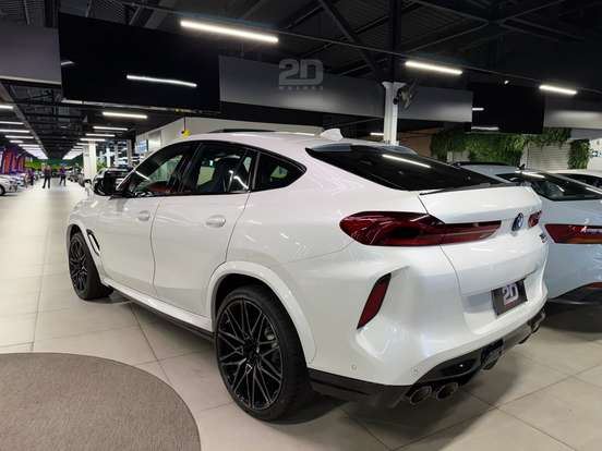 BMW-X6-2022