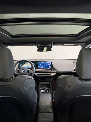 BMW-220i-2025
