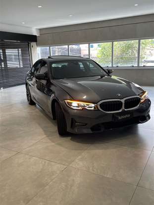 BMW-320i-2021