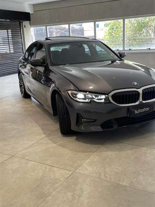 BMW-320i-2021