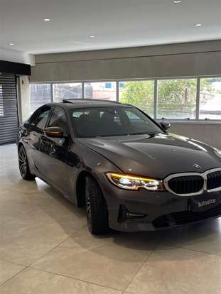 BMW-320i-2021
