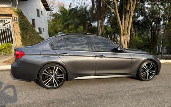 BMW-328i-2016