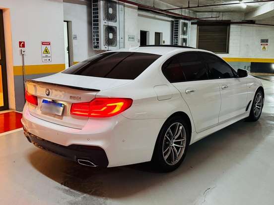 BMW-530i-2017