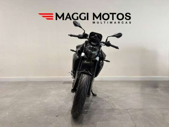 BMW-F 900 R SPORT PLUS-2025