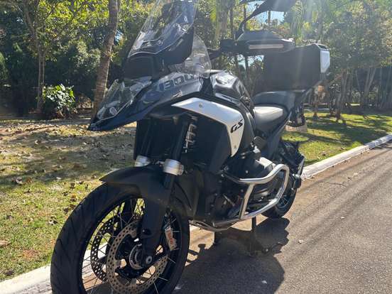 BMW-R 1300 GS TRIPLE BLACK-2024