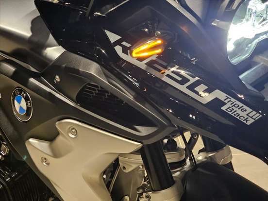 BMW-R 1250 GS PREMIUM TRIPLE BLACK-2023