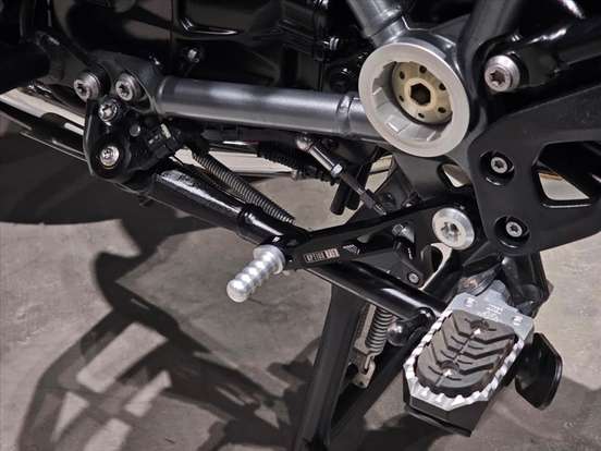 BMW-R 1250 GS PREMIUM TRIPLE BLACK BMW-R 1250 GS PREMIUM TRIPLE BLACK-2023