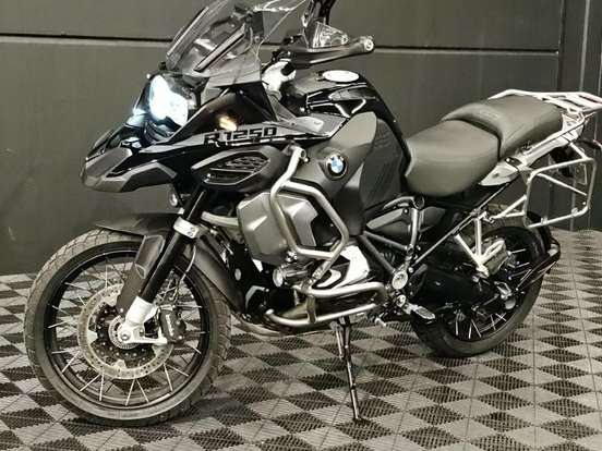 BMW-R 1250 GS TRIPLE BLACK BMW-R 1250 GS TRIPLE BLACK-2023