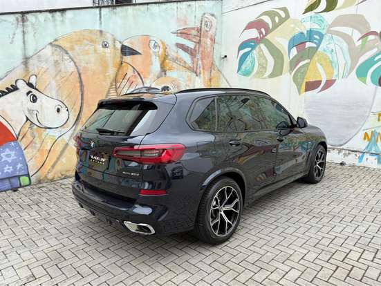 BMW-X5-2019