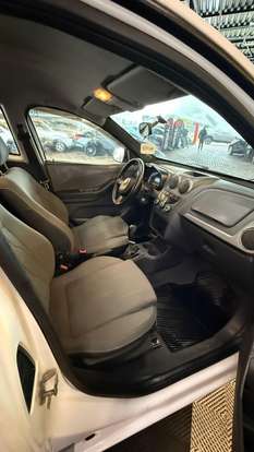 CHEVROLET-MONTANA-2012