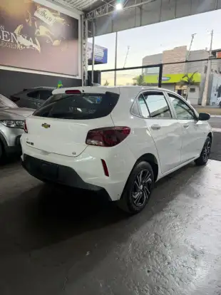 CHEVROLET-ONIX-2023