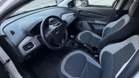 CHEVROLET-ONIX-2015