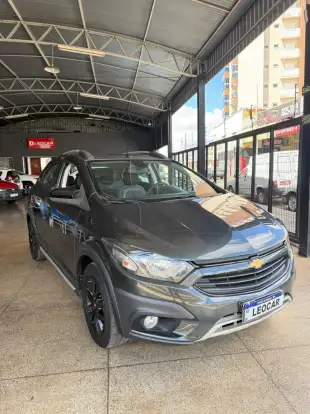 CHEVROLET-ONIX-2018