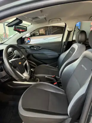 CHEVROLET-ONIX-2018