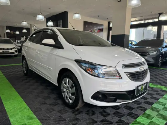 CHEVROLET ONIX 1.4 MPFI LT 8V FLEX 4P AUTOMÁTICO