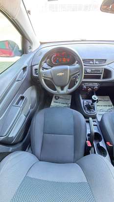 CHEVROLET-ONIX-2016