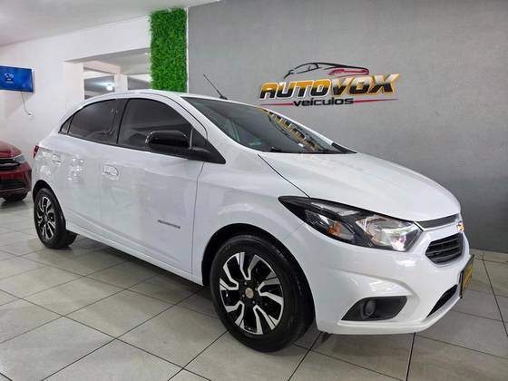 CHEVROLET ONIX 1.4 MPFI ADVANTAGE 8V FLEX 4P AUTOMÁTICO