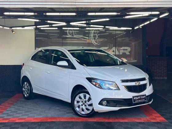 CHEVROLET ONIX 1.4 MPFI EFFECT 8V FLEX 4P MANUAL