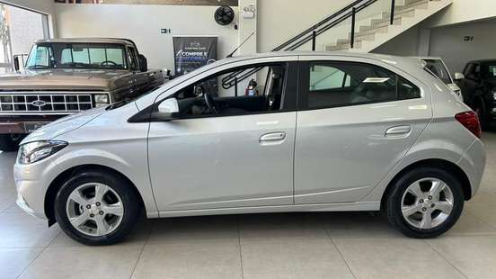 CHEVROLET-ONIX-2018
