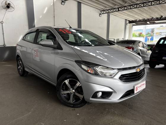 CHEVROLET ONIX 1.4 MPFI LTZ 8V FLEX 4P AUTOMÁTICO