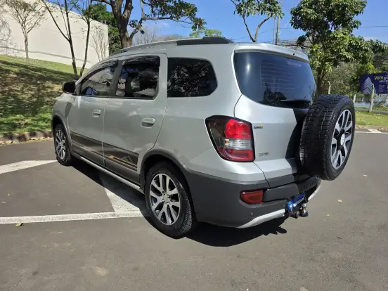 CHEVROLET-SPIN-1.8 ACTIV 8V FLEX 4P AUTOMÁTICO CHEVROLET-SPIN-2017