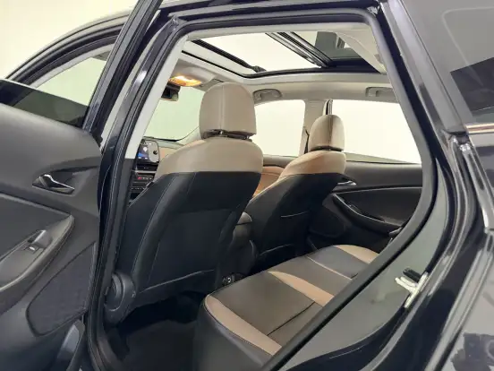 CHEVROLET-TRACKER-2025