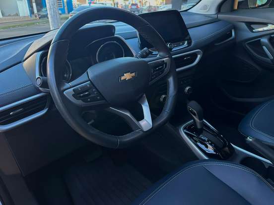 CHEVROLET-TRACKER-2023