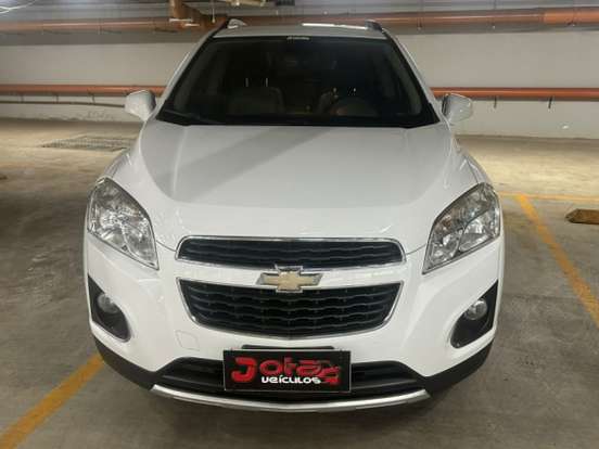 CHEVROLET-TRACKER-2015
