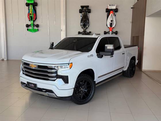 CHEVROLET SILVERADO 5.3 V8 GASOLINA 1500 HIGH COUNTRY 4X4 AUTOMÁTICO