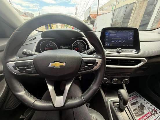 CHEVROLET-TRACKER-2020