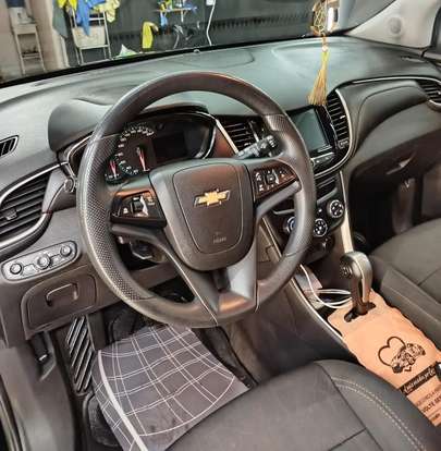 CHEVROLET-TRACKER-2018
