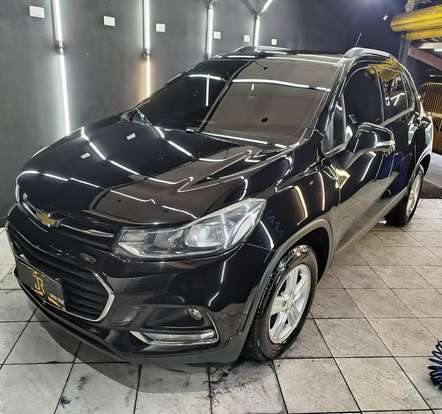 CHEVROLET-TRACKER-2018
