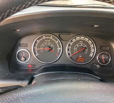CHEVROLET-ZAFIRA-2011