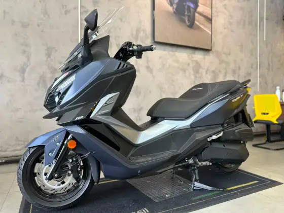 DAFRA CRUISYM 300 